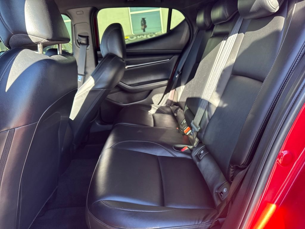 Used 2019 MAZDA MAZDA3 Hatchback w/ Preferred Package image 28