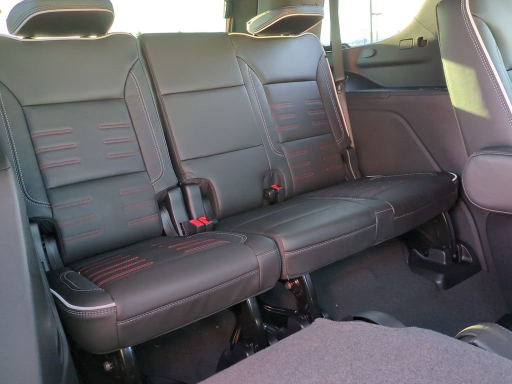 New 2026 GMC Yukon AT4 Ultimate AWD/4WD image 32