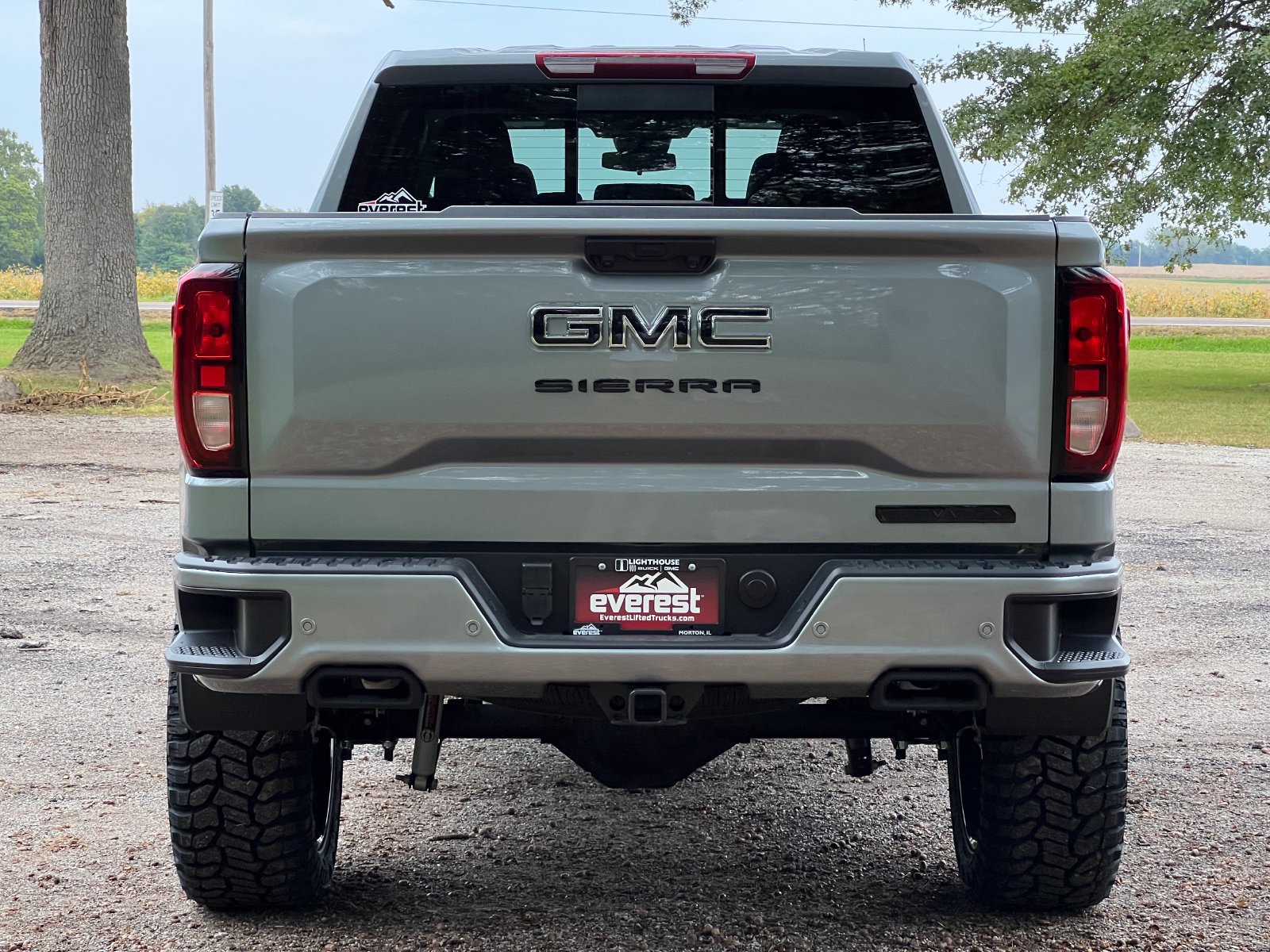 New 2026 GMC Sierra 1500 Elevation w/ Elevation Premium Package AWD/4WD image 12