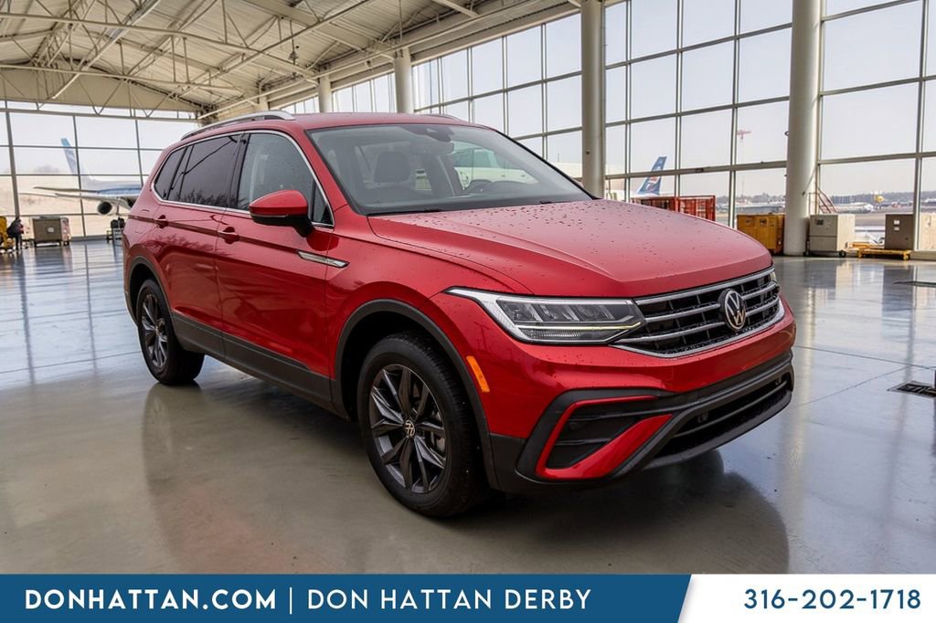 Used 2023 Volkswagen Tiguan SE image 33