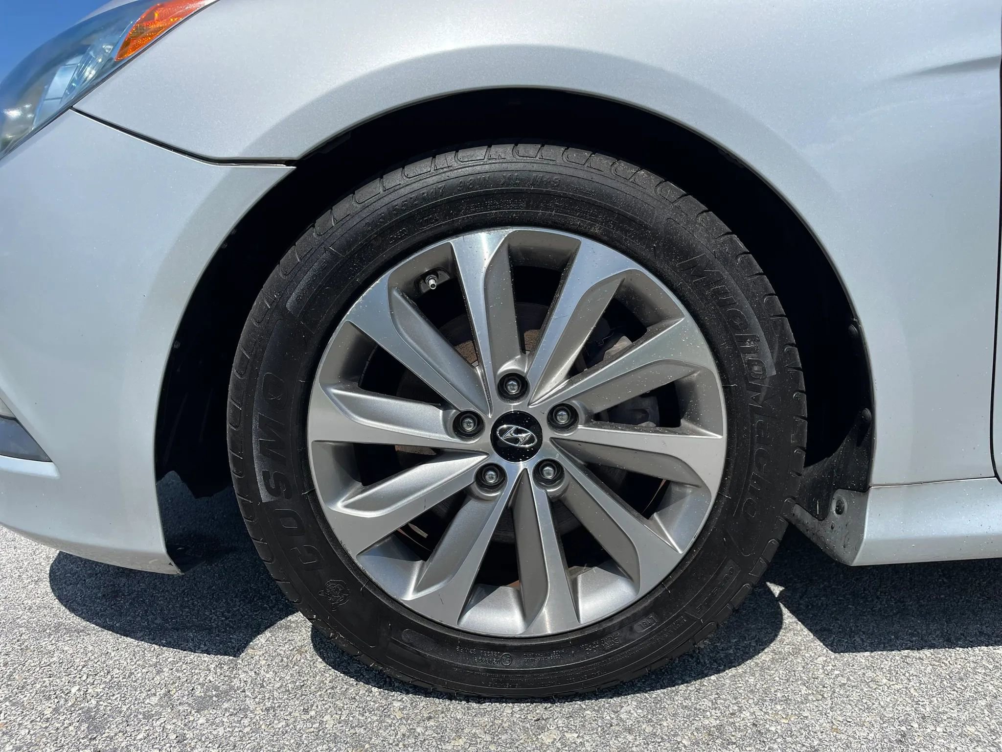 Used 2014 Hyundai Sonata Limited w/ Technology Package 05 FWD image 11
