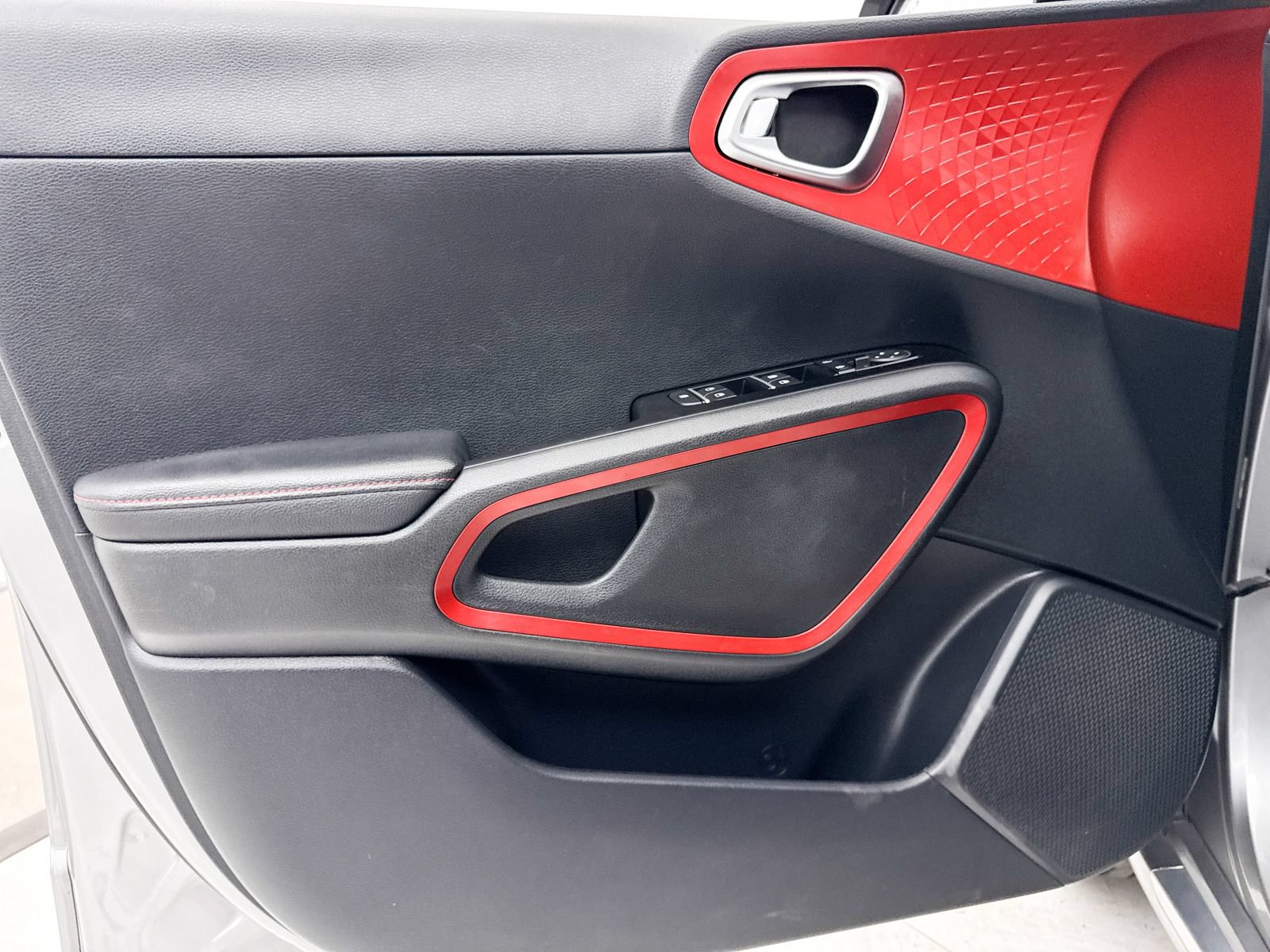 Certified 2023 Kia Soul GT-Line FWD image 29