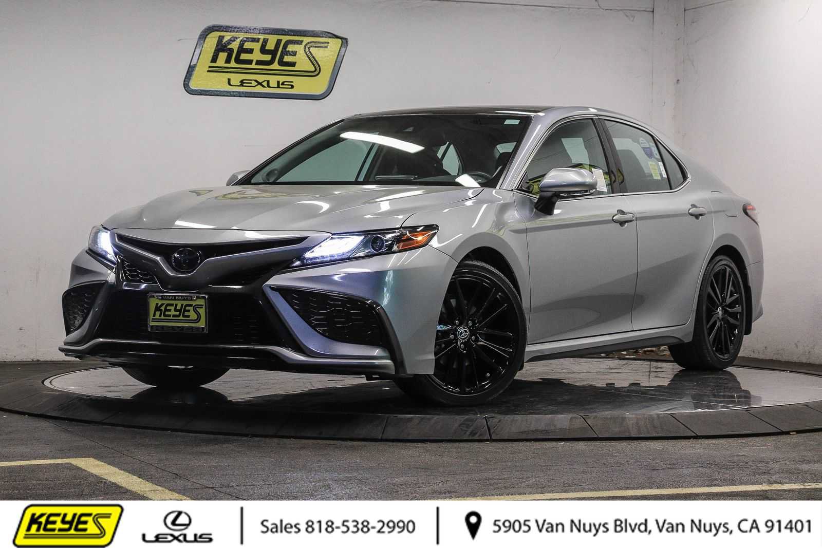 Used 2024 Toyota Camry XSE FWD image 1