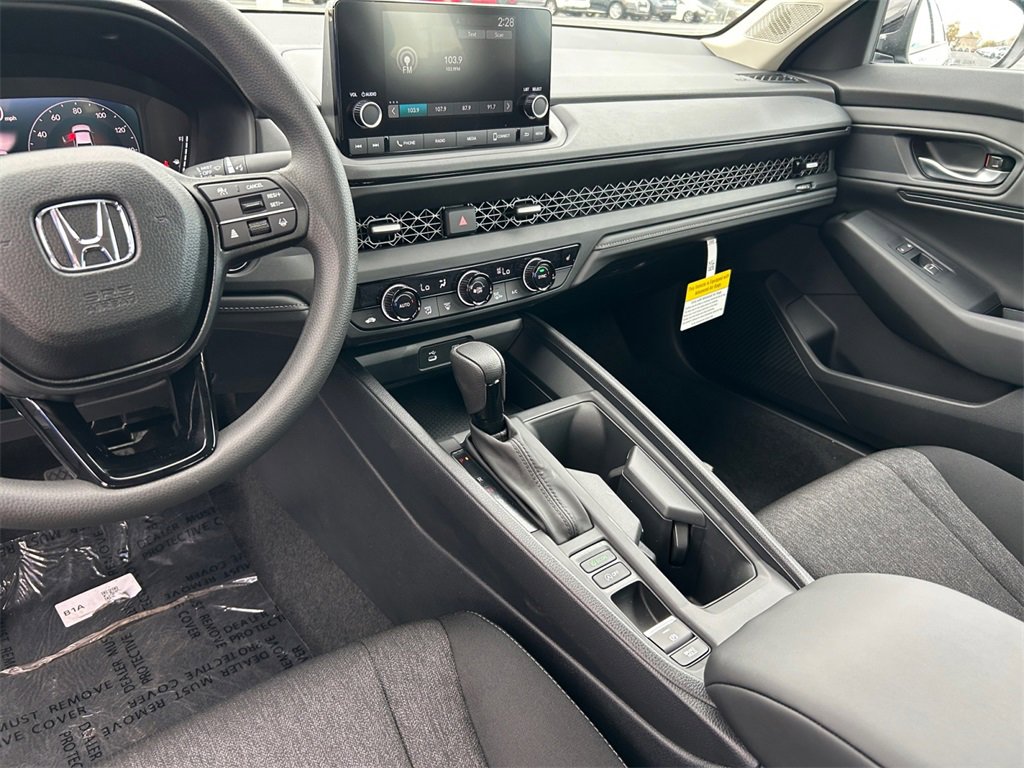 New 2025 Honda Accord SE image 11