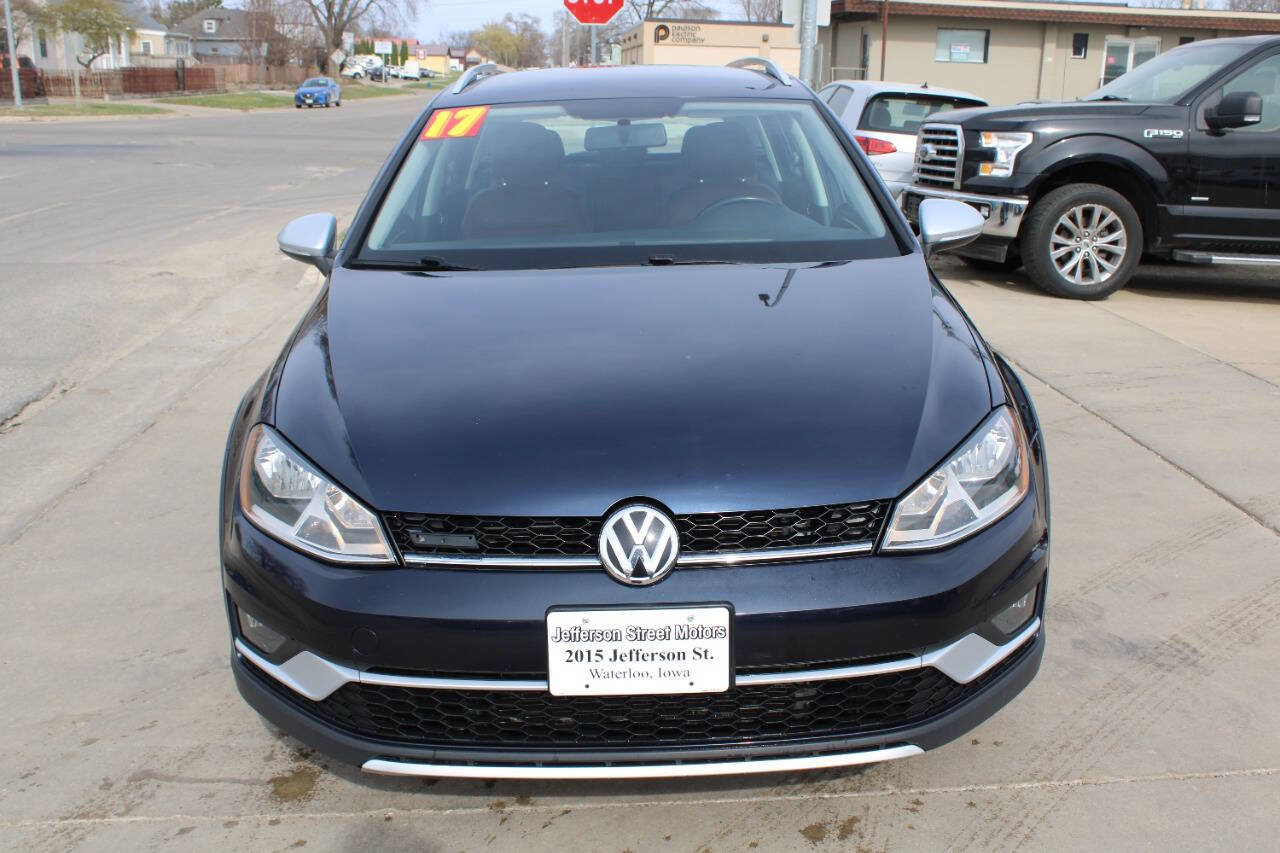 Used 2017 Volkswagen Golf Alltrack S AWD/4WD image 4