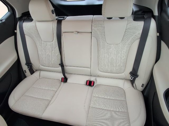 Used 2024 Buick Encore GX Avenir w/ Avenir Convenience Package AWD/4WD image 7