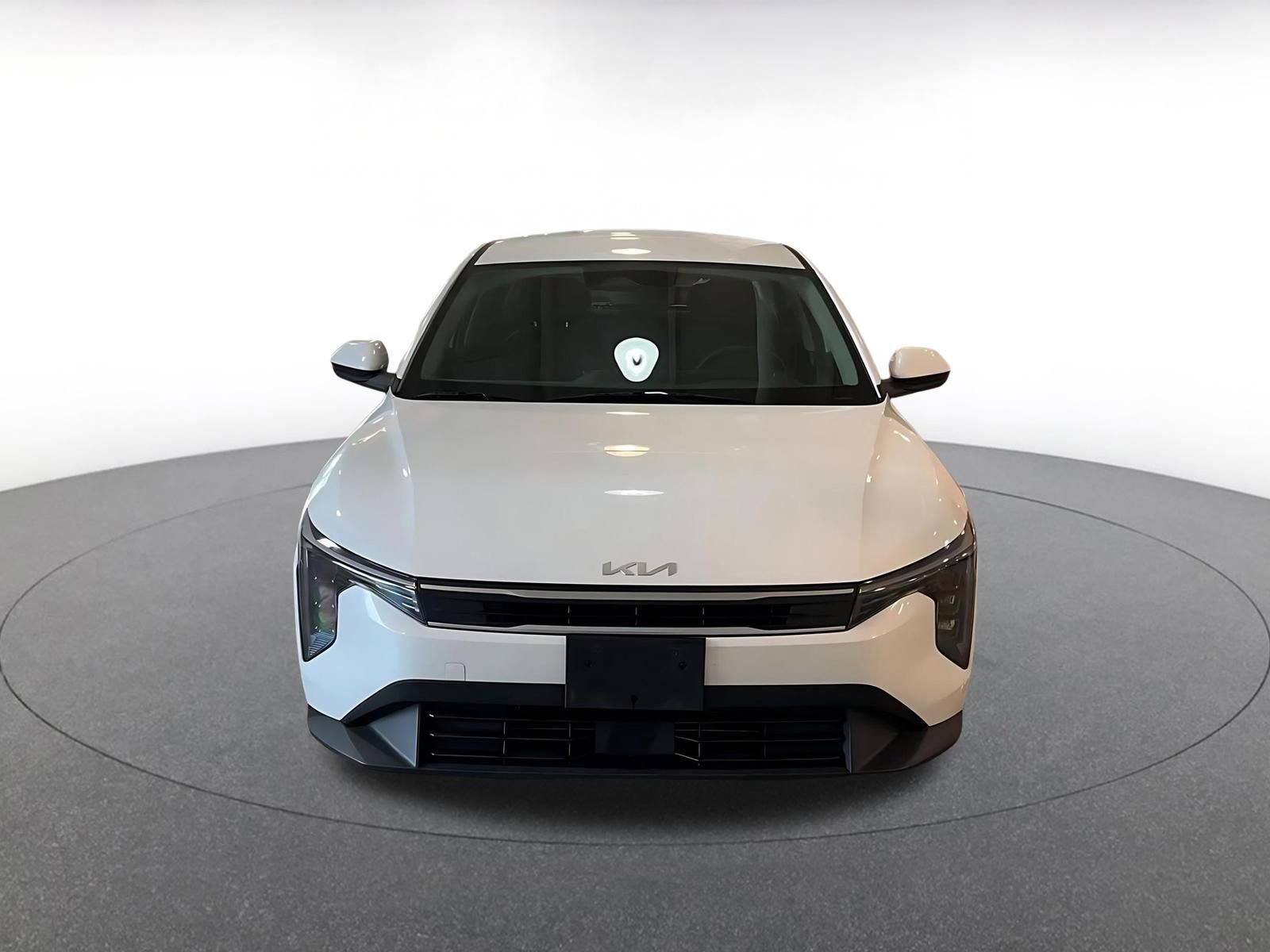 Used 2025 Kia K4 LXS image 4