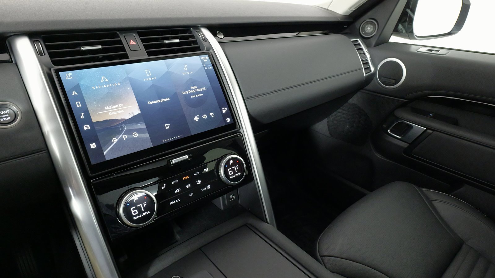 Used 2024 Land Rover Discovery S image 56