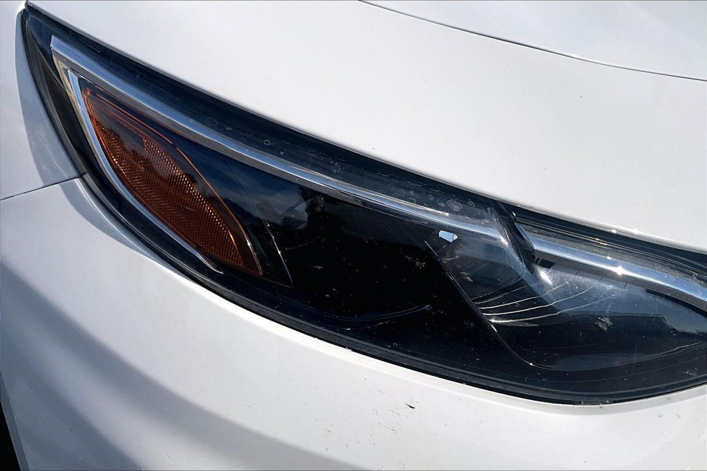 Used 2023 Chevrolet Malibu LT FWD image 28