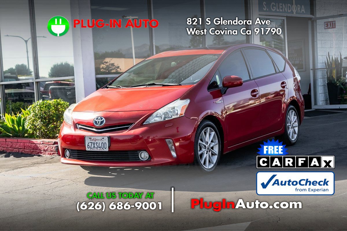 Used 2012 Toyota Prius V Five image 1