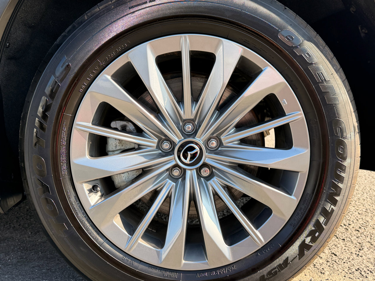 Used 2024 MAZDA CX-90 Plug-In Hybrid w/ Preferred image 9