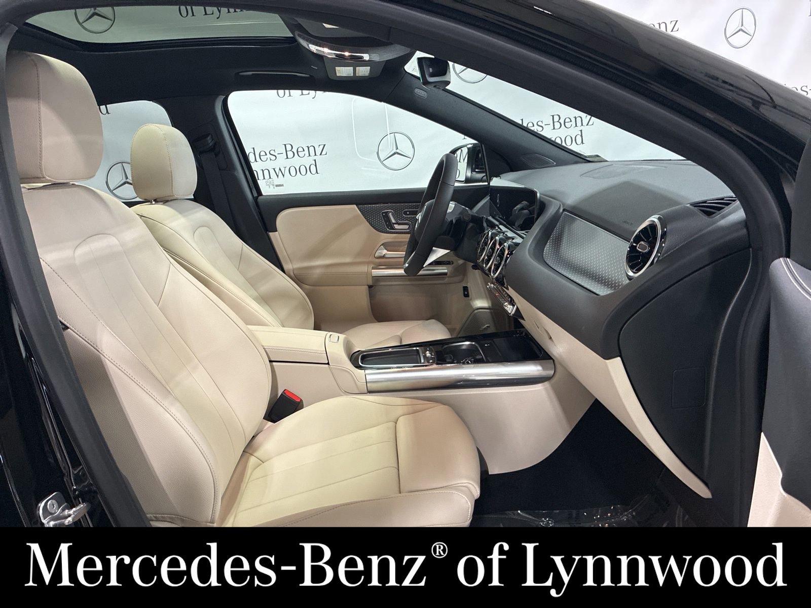 New 2026 Mercedes-Benz GLA 250 4MATIC image 12