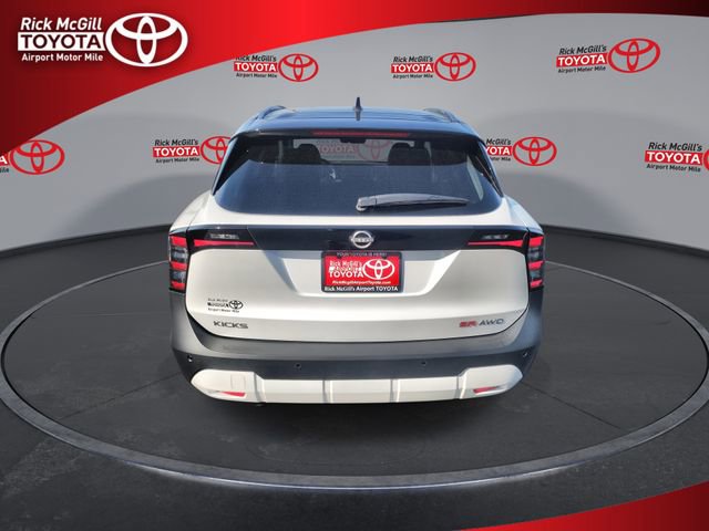 Used 2025 Nissan Kicks SR w/ Interior Electronics Package AWD/4WD image 7