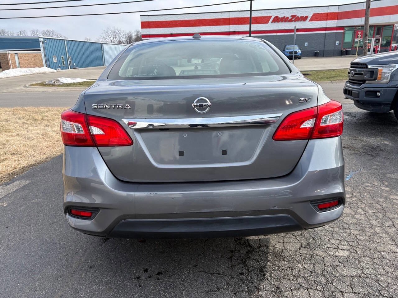 Used 2018 Nissan Sentra SV image 7
