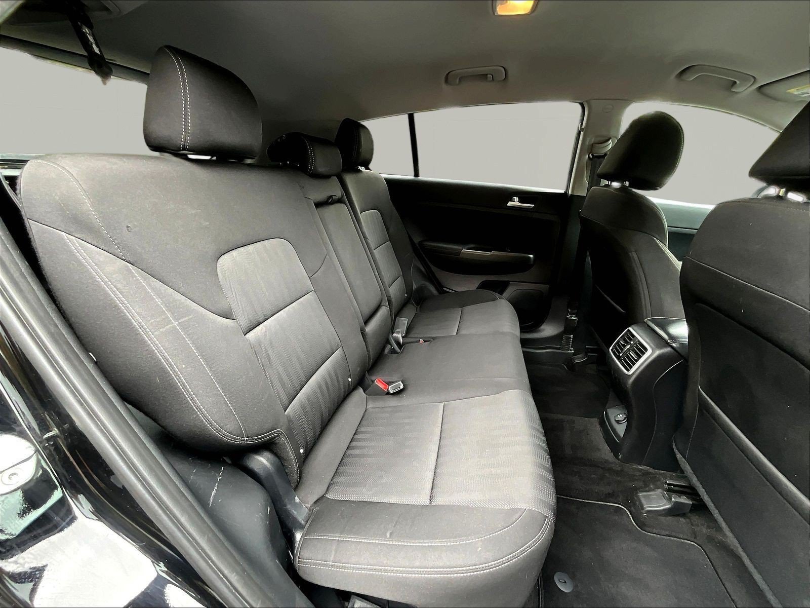 Used 2021 Kia Sportage LX AWD/4WD image 25