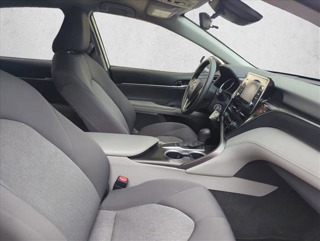 Used 2023 Toyota Camry LE image 19