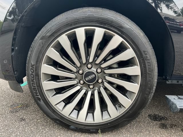 Used 2021 Lincoln Navigator Reserve AWD/4WD image 14
