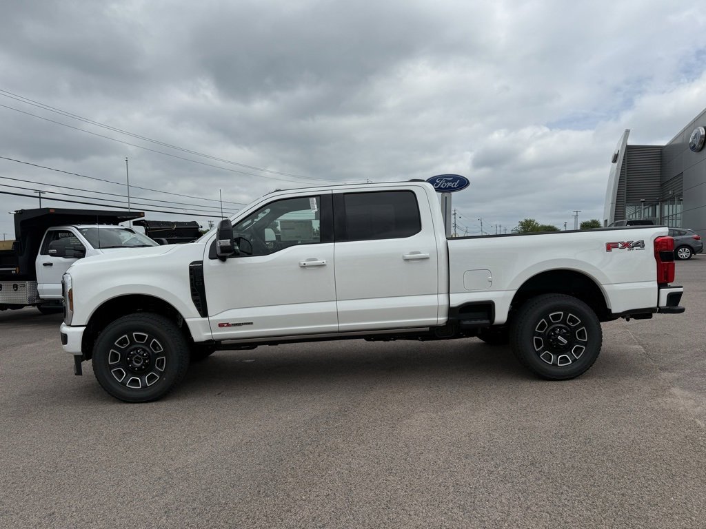 New 2025 Ford F350 Platinum w/ FX4 Off-Road Package image 3