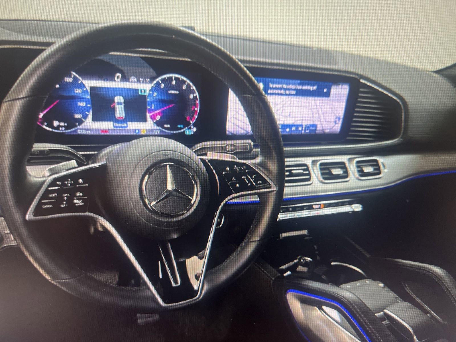 Used 2024 Mercedes-Benz GLS 450 4MATIC image 7