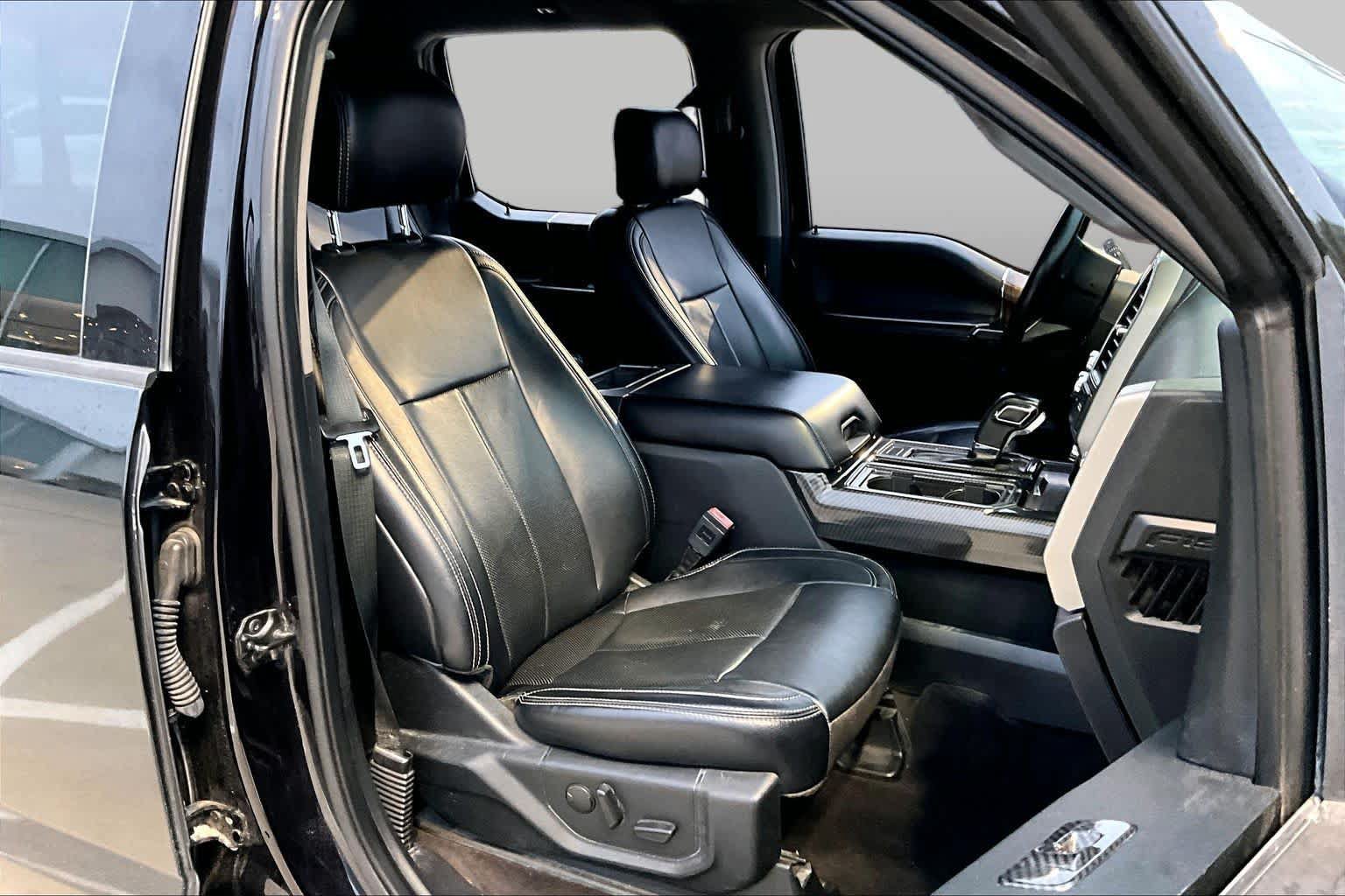Used 2019 Ford F150 Lariat RWD image 9