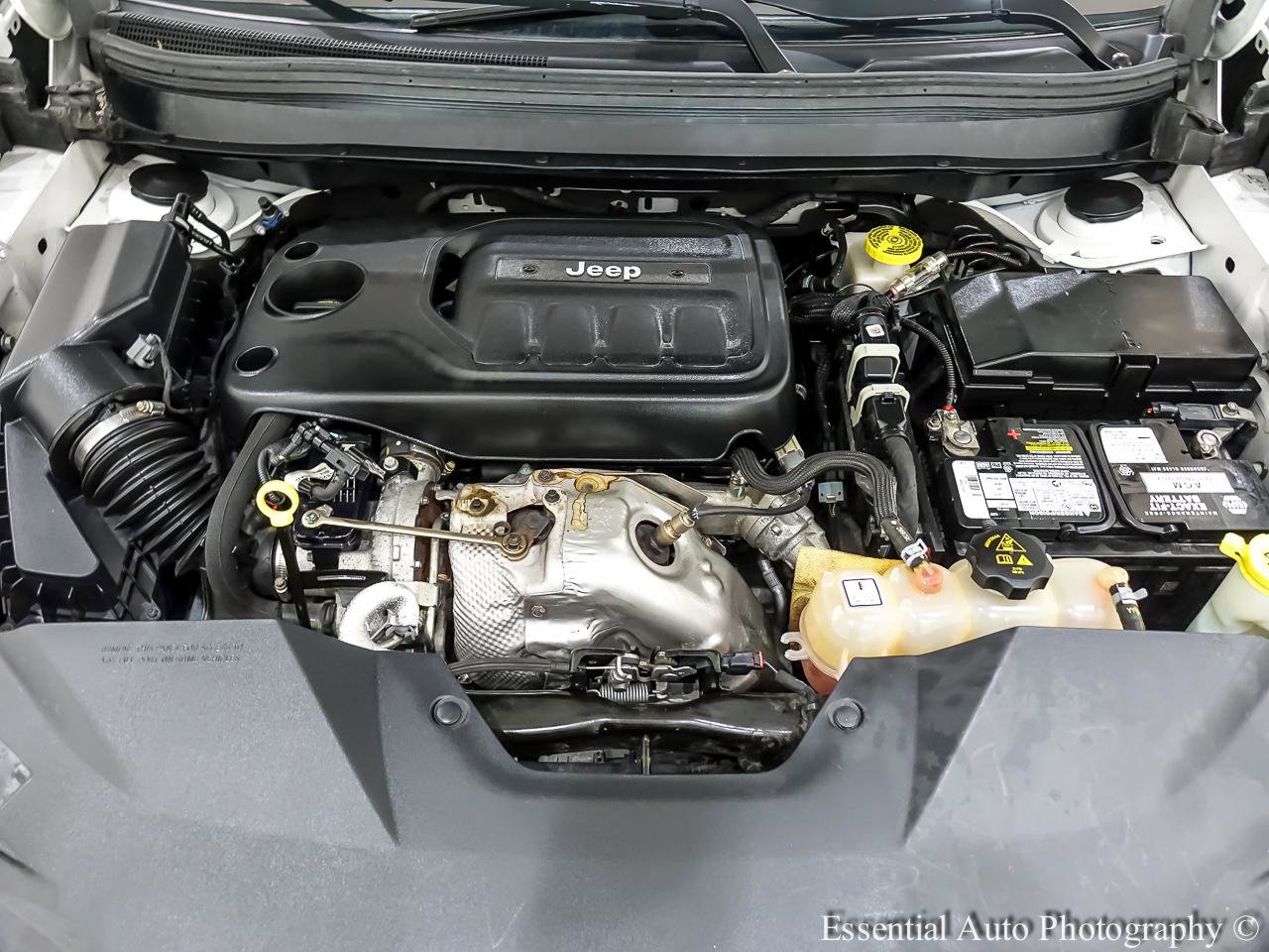 Used 2019 Jeep Cherokee Limited image 36