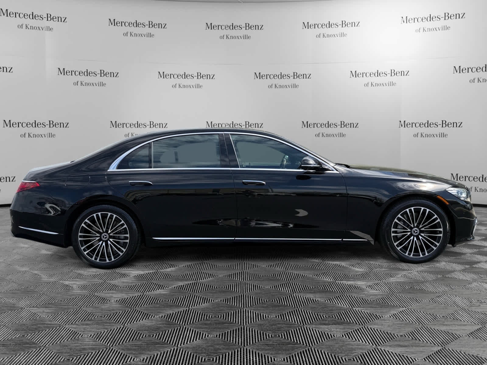 Used 2026 Mercedes-Benz S 580 4MATIC Sedan image 6