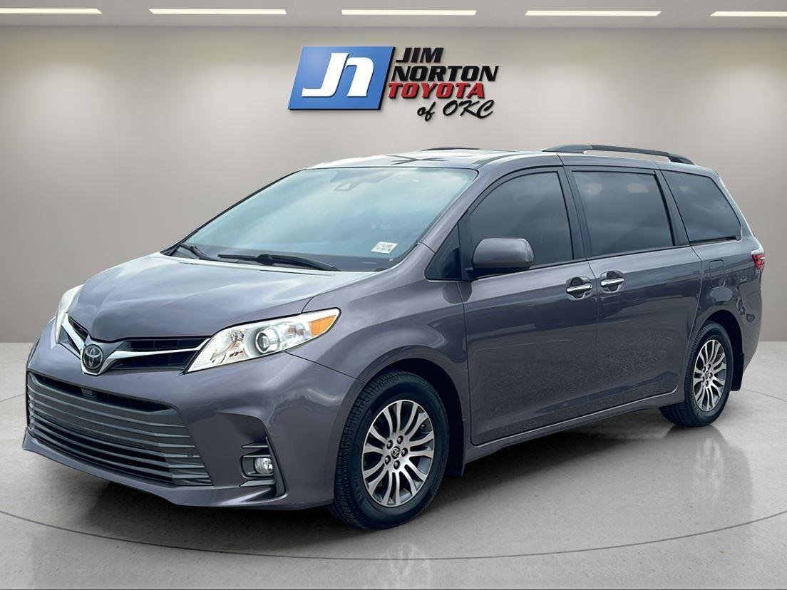Used 2020 Toyota Sienna XLE