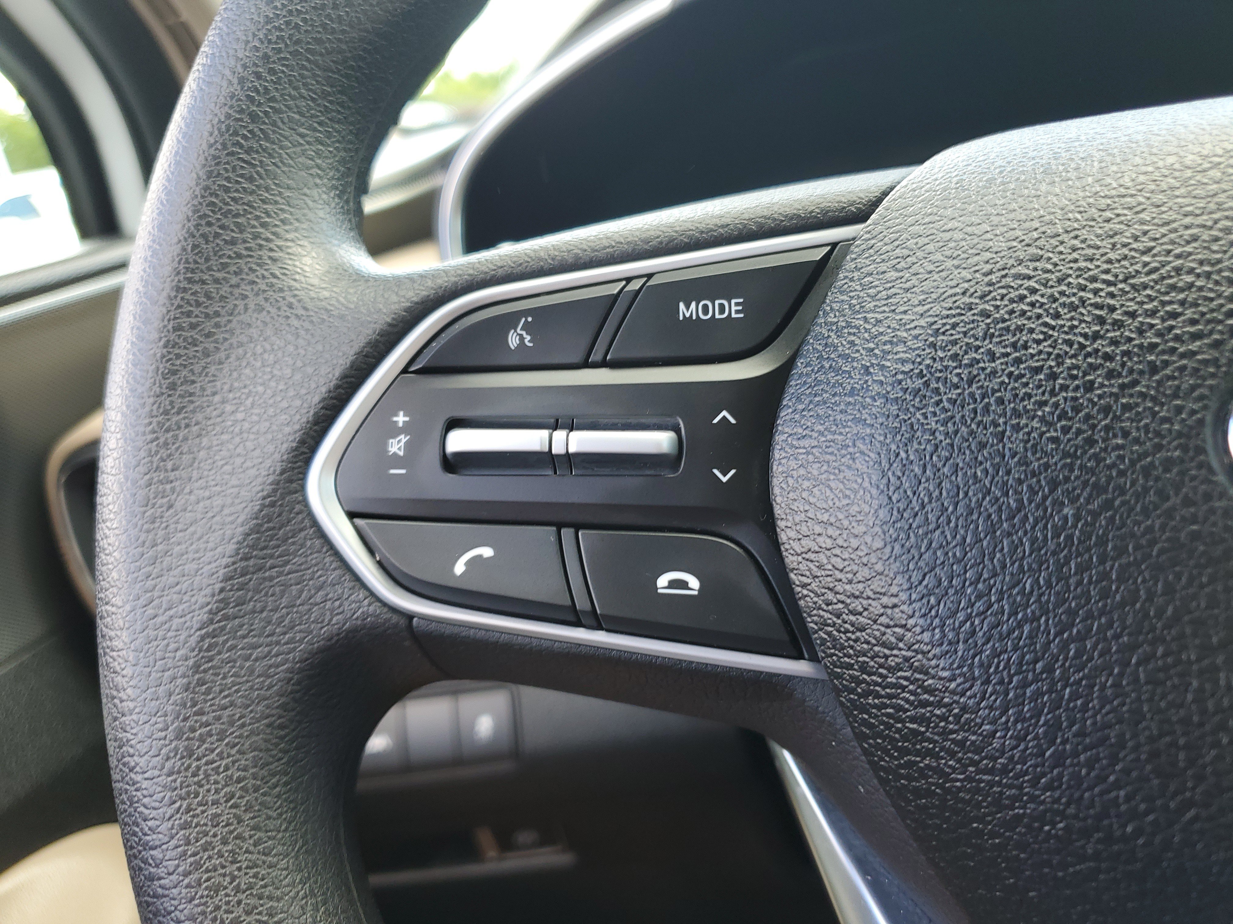 Used 2023 Hyundai Santa Fe SE FWD image 19