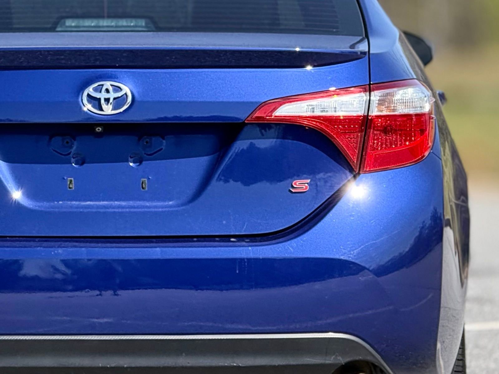 Used 2015 Toyota Corolla S image 16