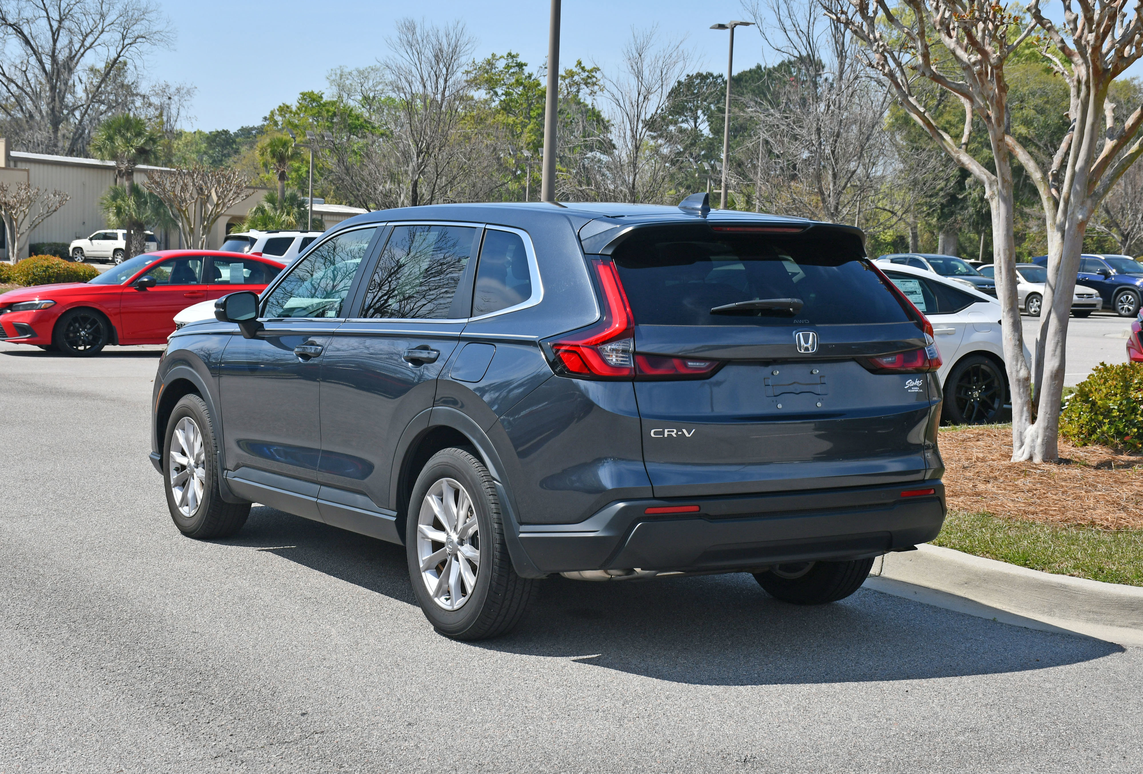 Used 2024 Honda CR-V EX-L image 3