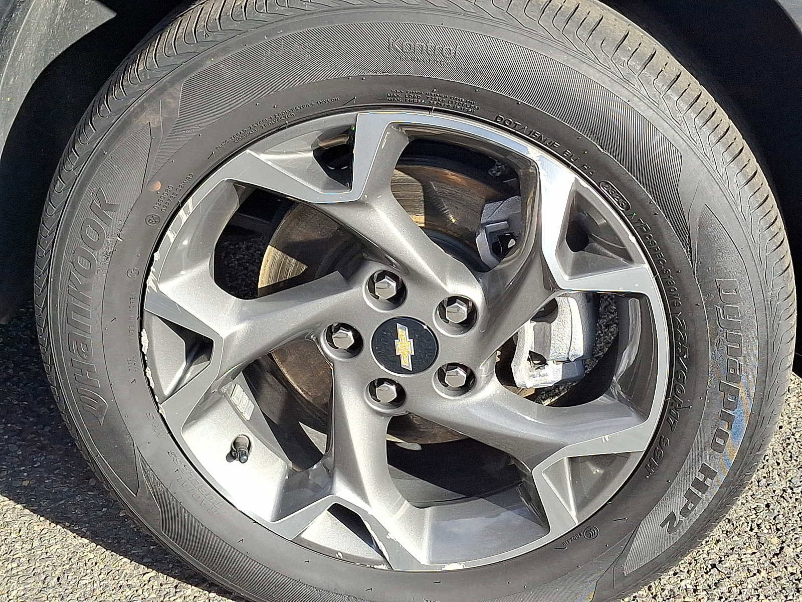 Used 2024 Chevrolet Trax LT w/ Driver Confidence Package image 9