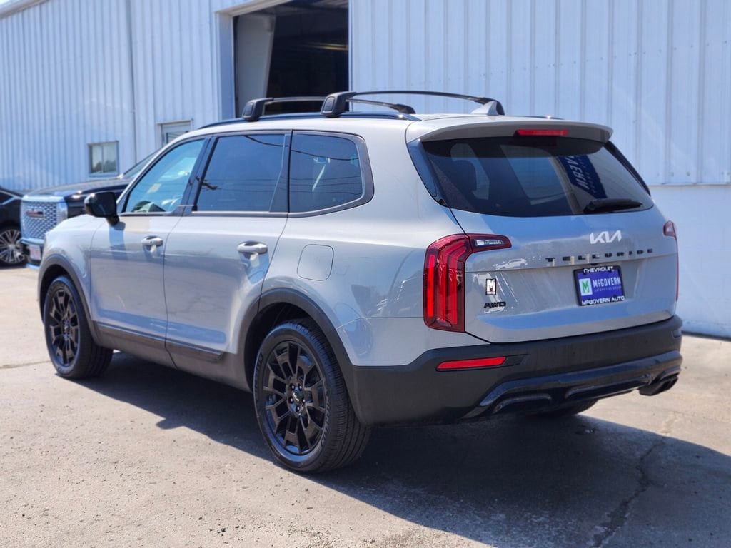 Used 2022 Kia Telluride SX w/ SX Prestige Package AWD/4WD image 3