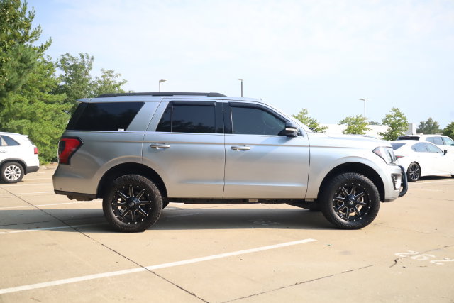 Used 2021 Ford Expedition Limited AWD/4WD image 5