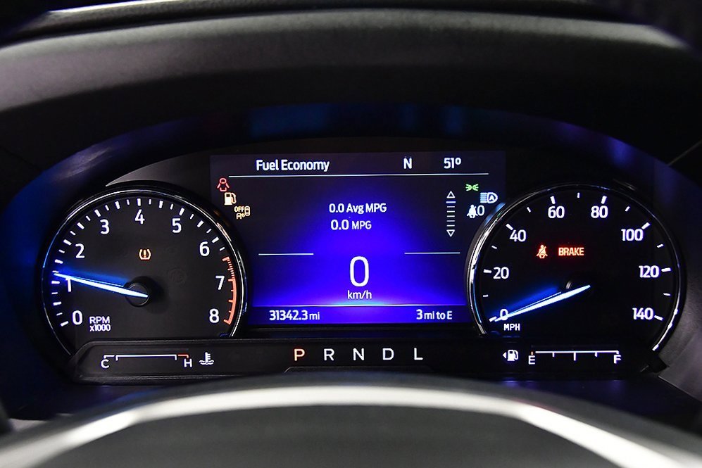 Used 2022 Ford Explorer XLT image 16