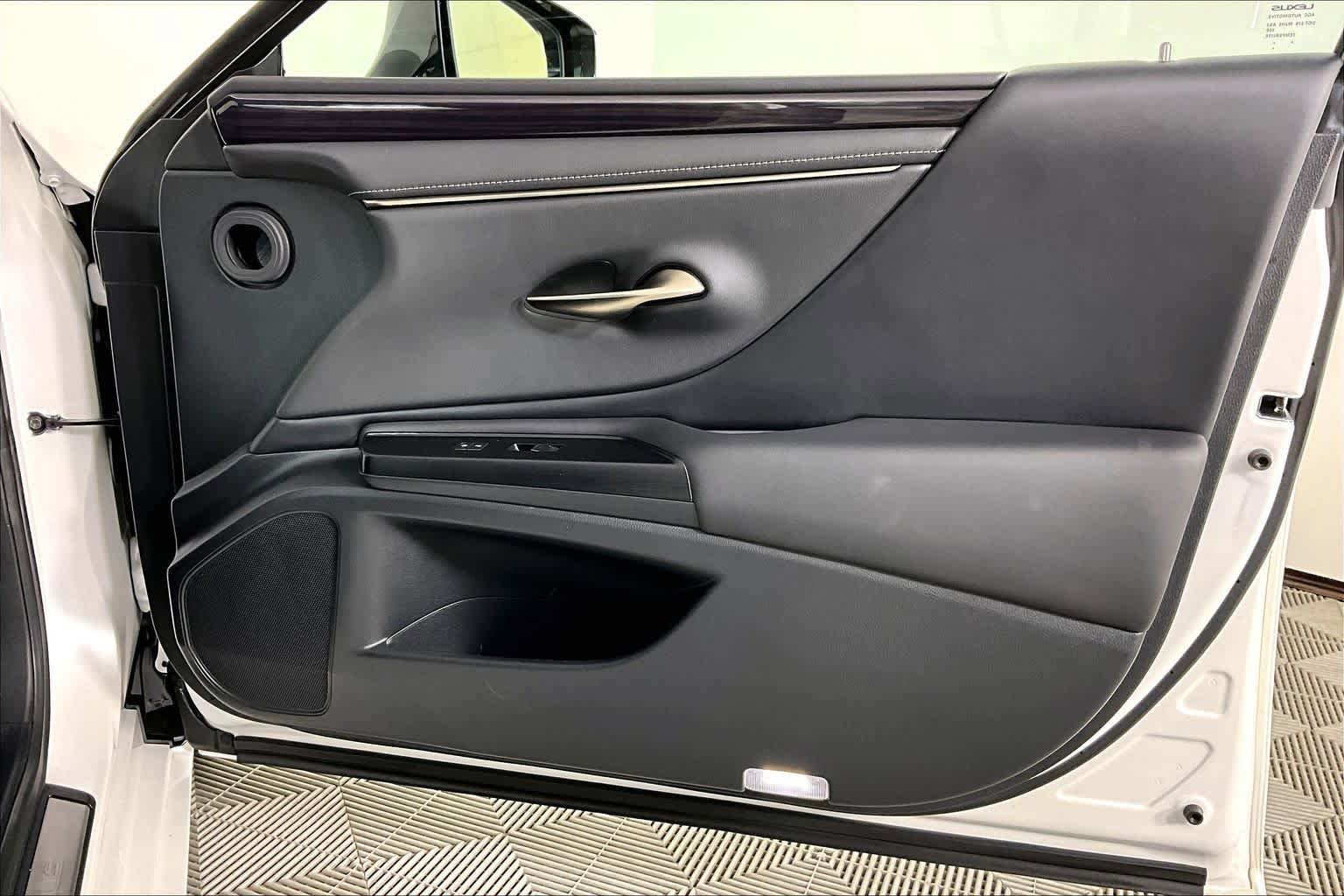 Used 2021 Lexus ES 350 w/ Premium Package FWD image 20