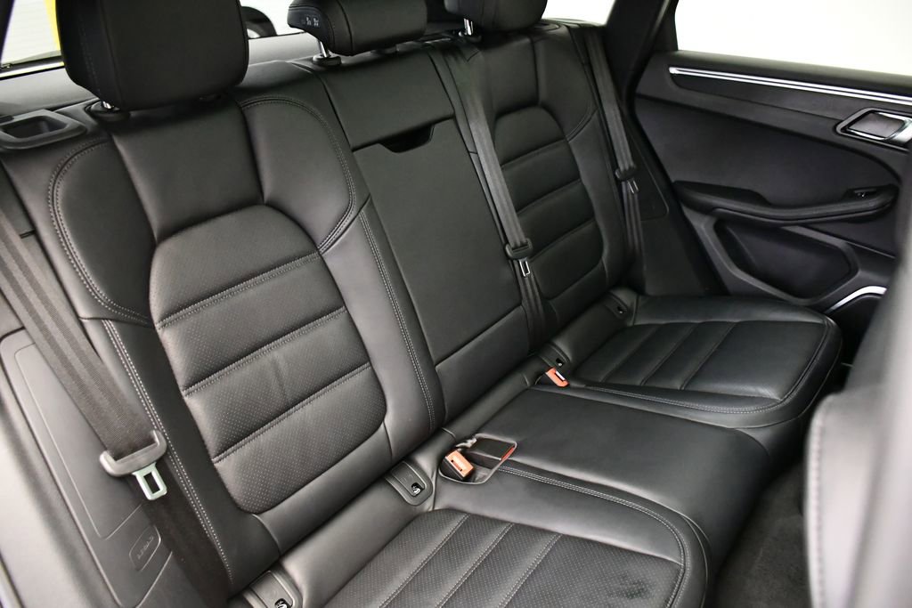 Certified 2024 Porsche Macan GTS image 57