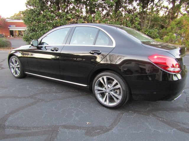Used 2015 Mercedes-Benz C 300 Sedan image 3