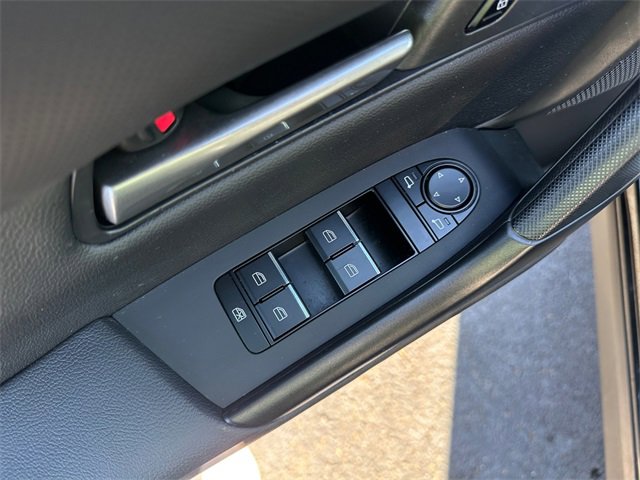 Used 2025 MAZDA CX-50 AWD 2.5 S w/ Preferred Package image 19