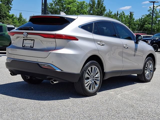 Used 2024 Toyota Venza Limited AWD/4WD image 9