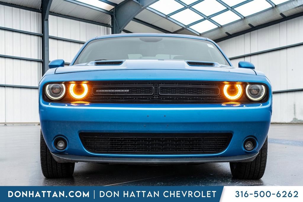 Used 2018 Dodge Challenger SXT w/ Blacktop Package RWD image 30