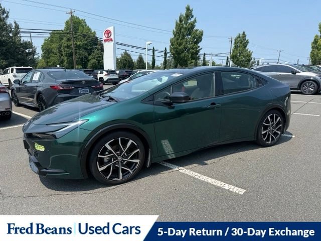 Used 2025 Toyota Prius Plug-In Hybrid FWD image 20