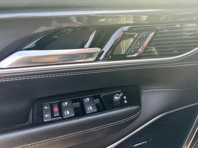Used 2022 Jeep Wagoneer Series I w/ Premium Group I AWD/4WD image 29