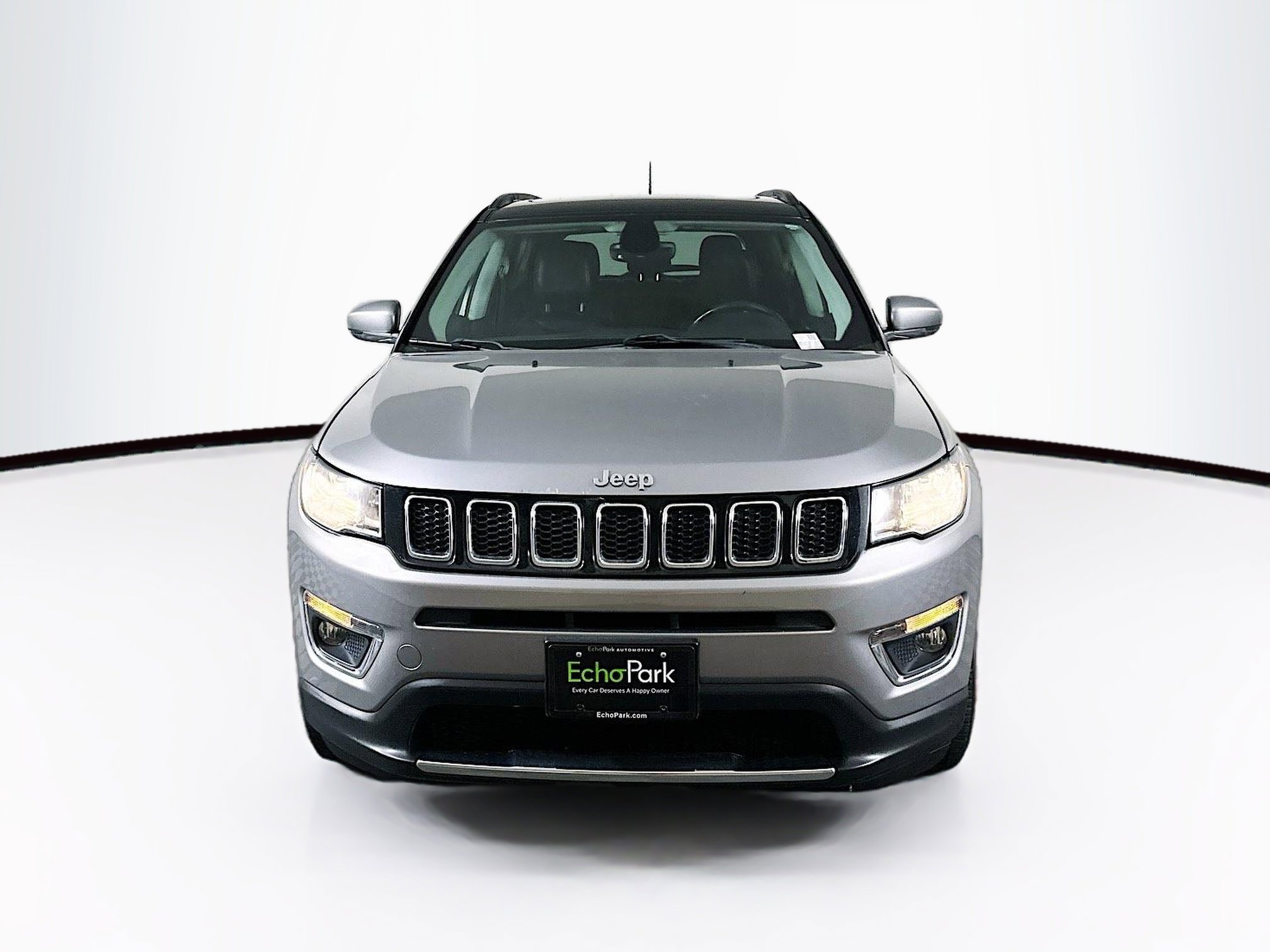 Used 2018 Jeep Compass Limited w/ Navigation Group image 2