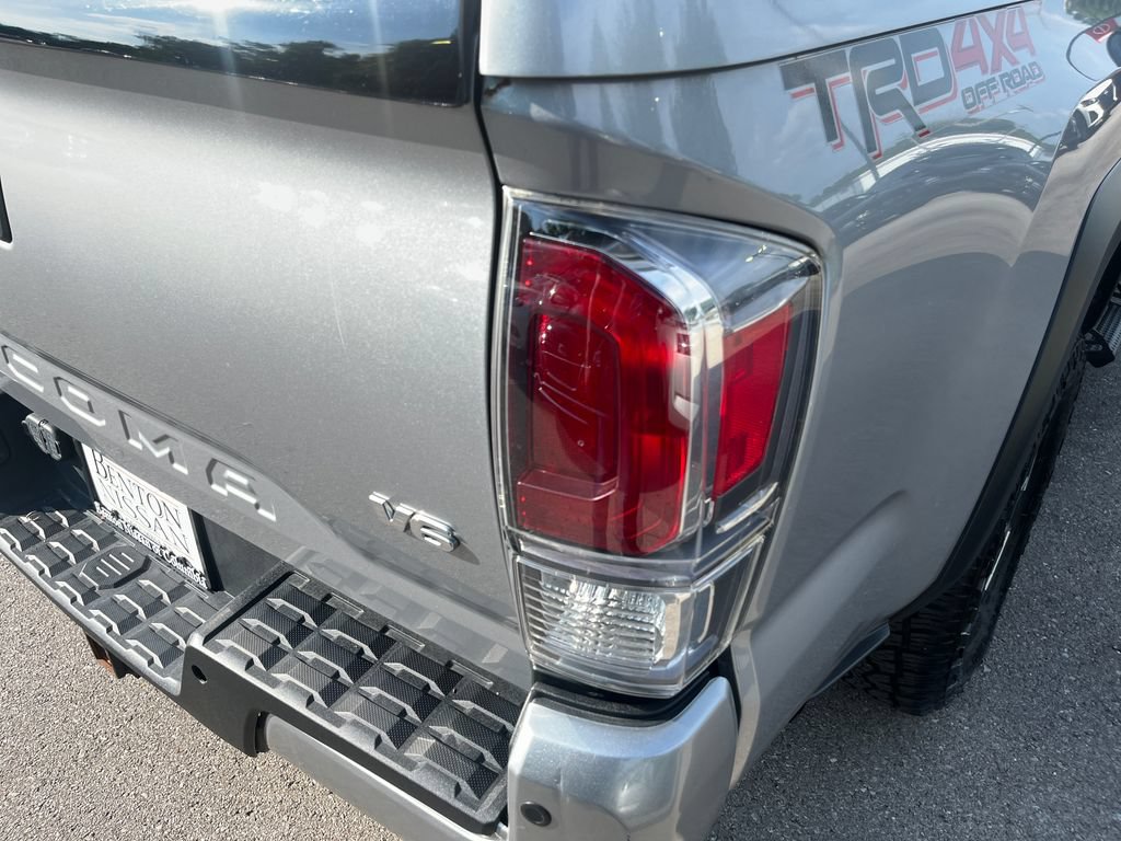 Used 2020 Toyota Tacoma TRD Off-Road w/ TRD Premium Off Road Package AWD/4WD image 43