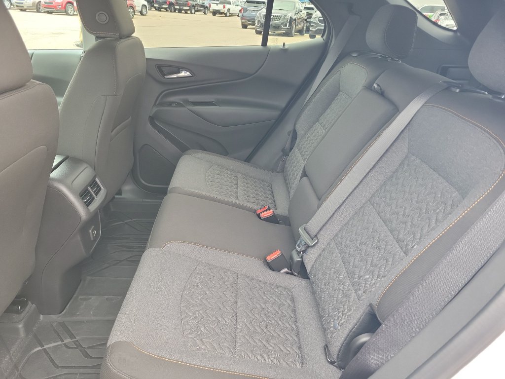 Certified 2024 Chevrolet Equinox LT w/ LPO, Floor Liner Package FWD image 28