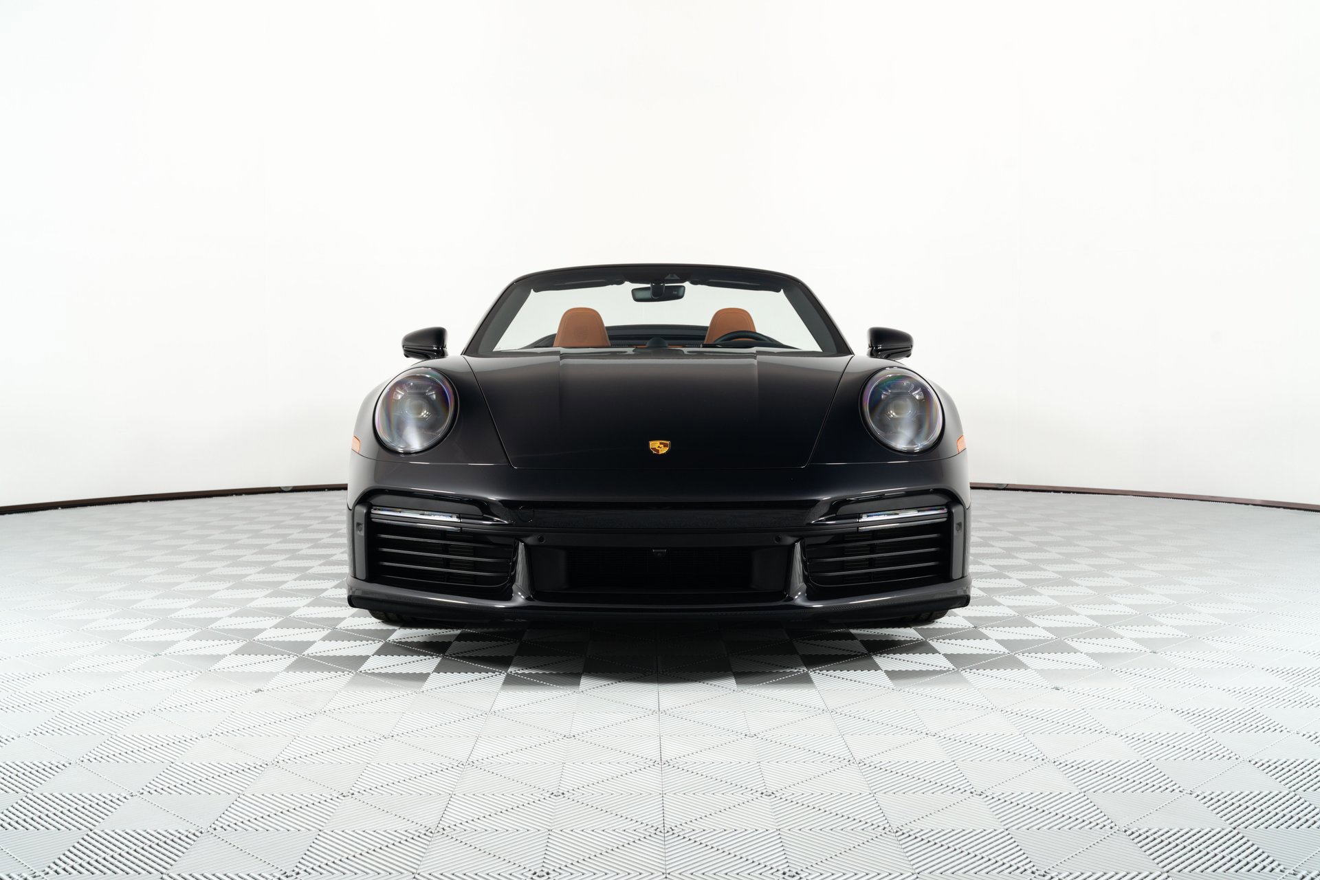 Used 2024 Porsche 911 Turbo image 2