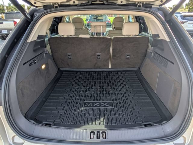 Used 2017 Lincoln MKX Select w/ Select Plus Package FWD image 14
