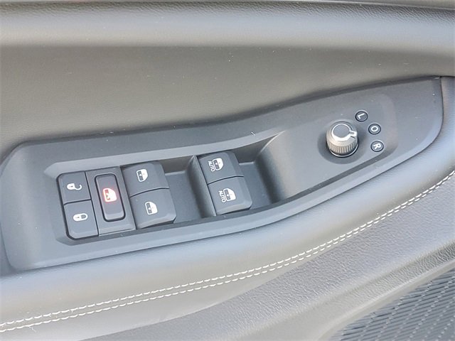 New 2025 Jeep Grand Cherokee L Altitude image 16