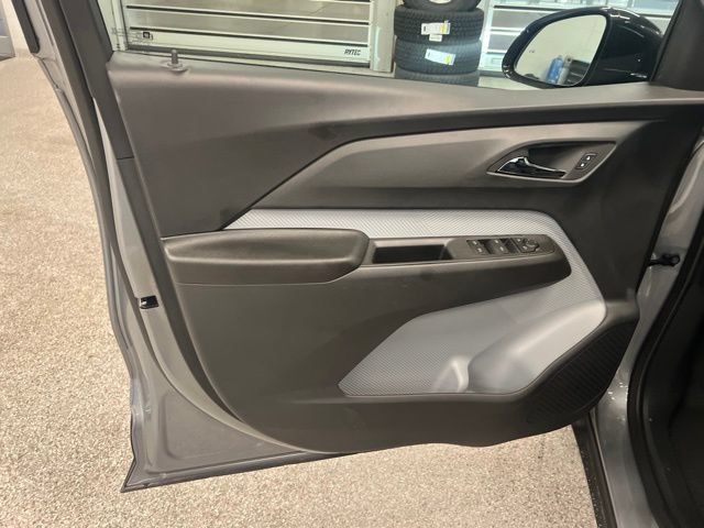 New 2027 Chevrolet Bolt LT w/ Comfort Package FWD image 22