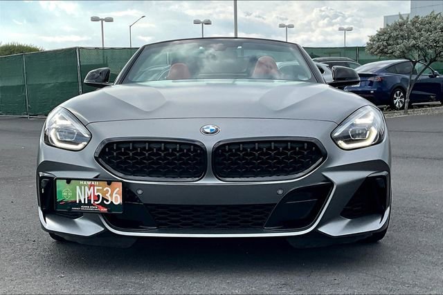Used 2022 BMW Z4 M40i w/ Premium Package image 3